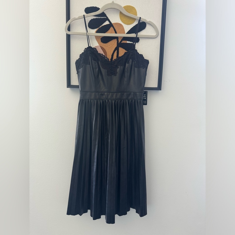 Dress 👗 - Picture 2 of 2